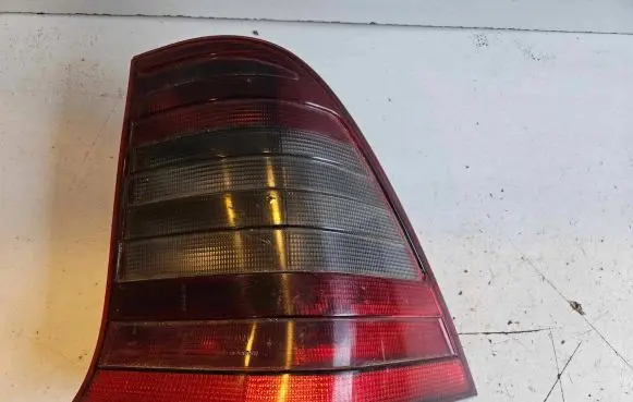 Mercedes-Benz C W202 Rear/tail lights 14653100