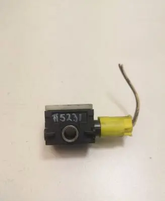 Mercedes-Benz R W251 Airbag deployment crash/impact sensor 0038202826