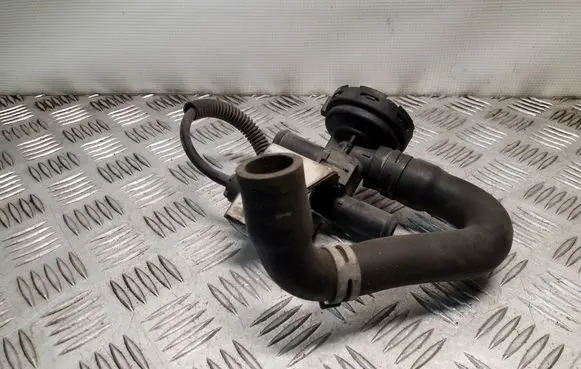 Saab 9-5 Coolant heater control valve 90566947