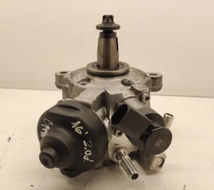 BMW X4 F26 Fuel injection high pressure pump 8511626 0445010764 160624