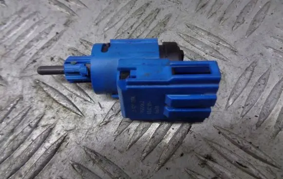 Volkswagen Polo Clutch pedal sensor 1J0927189E