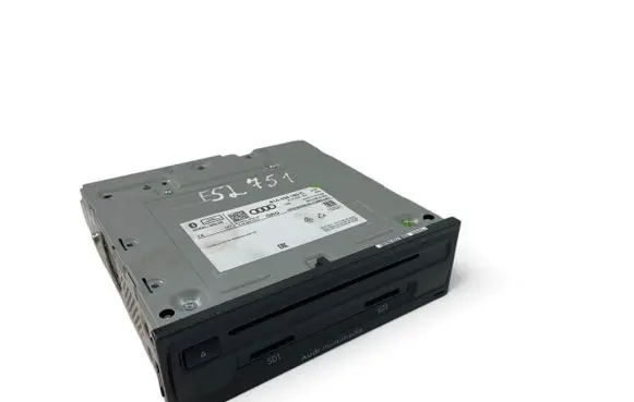 Audi A3 S3 8V Radio/CD/DVD/GPS head unit 81A035183C