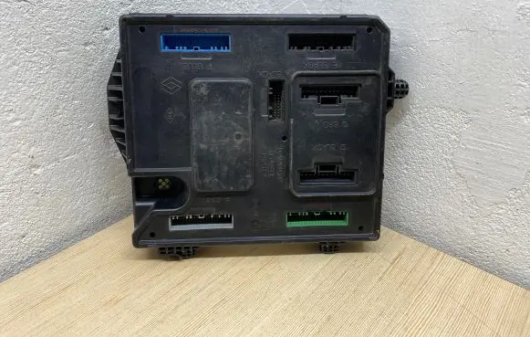 Renault Megane II Comfort/convenience module 284B13640R S180098201 602297854