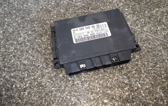 Mercedes-Benz C W203 Parking PDC control unit/module A2095450032 0263004026