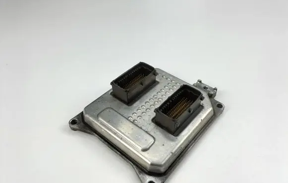Opel Astra H Engine control unit/module 55564081 7110915 5WK9425
