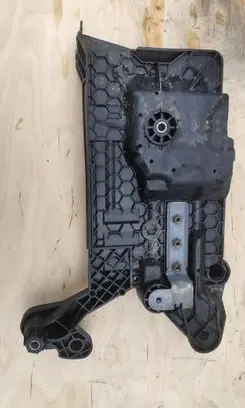 Battery box tray
