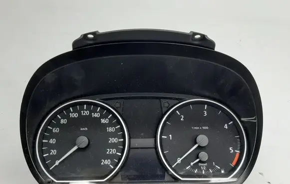 BMW 1 E81 E87 Speedometer (instrument cluster) 1024952