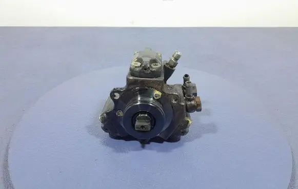 Opel Corsa D Fuel injection high pressure pump 55198933