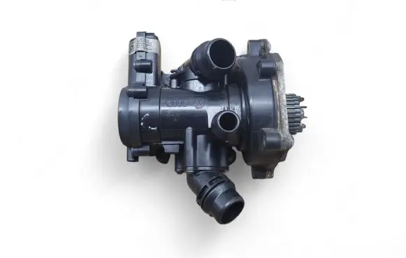 Volkswagen PASSAT B7 USA Water pump 06L121111H