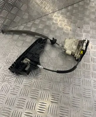 Audi A5 8T 8F Front door lock 8J2837015C 3671111SCA