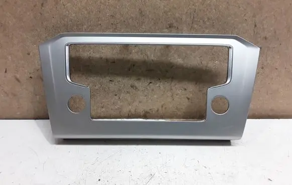 Volkswagen PASSAT B8 Radio/GPS head unit trim 3G1858069E