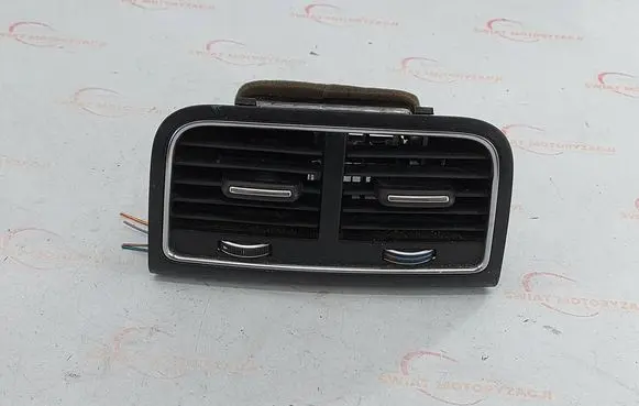 Audi A4 S4 B8 8K Rear air vent grill 8K0819203J