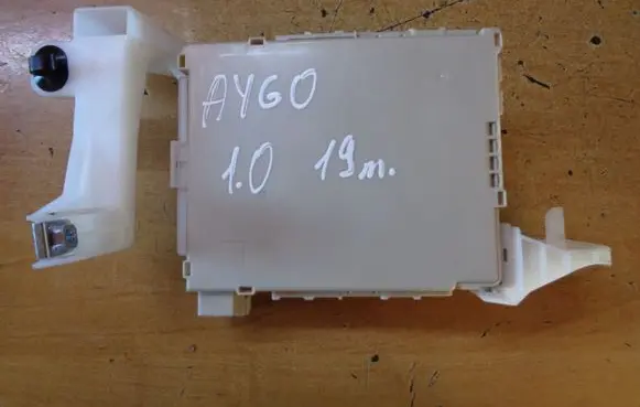 Toyota Aygo AB40 BSM Control unit 82730OHO30