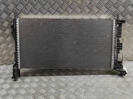 Coolant radiator