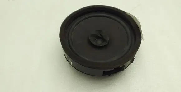 Mitsubishi L200 Front door speaker 8720A017