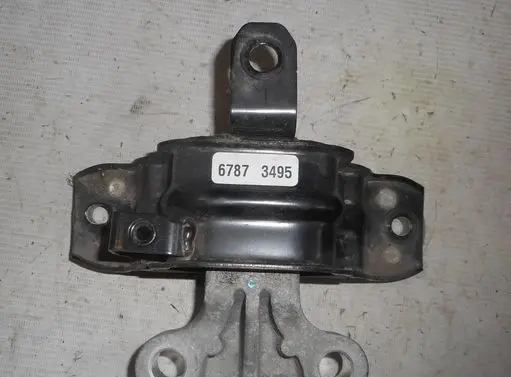Opel Karl Gearbox mounting bracket 95174536