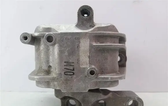 Audi A3 S3 8P Engine mount vacuum valve 1K0199262BB