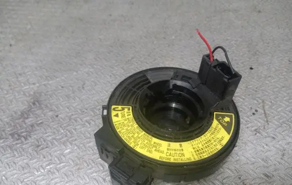 Toyota Yaris Airbag slip ring squib (SRS ring) 