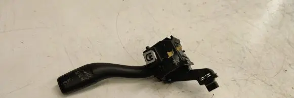 Audi A3 S3 8P Indicator stalk 8P0953513E