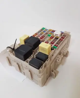 Nissan Rogue Fuse module 243506RA0C