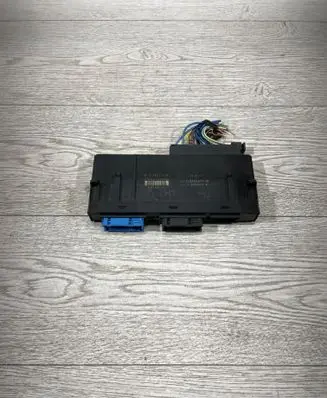 BMW 3 E90 E91 Comfort/convenience module 9264571 9264570 10681810