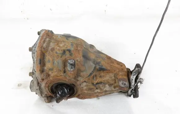 Mercedes-Benz C AMG W203 Rear differential A2033510008