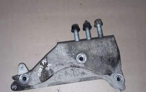 KIA Carens II Engine mounting bracket NOCODE