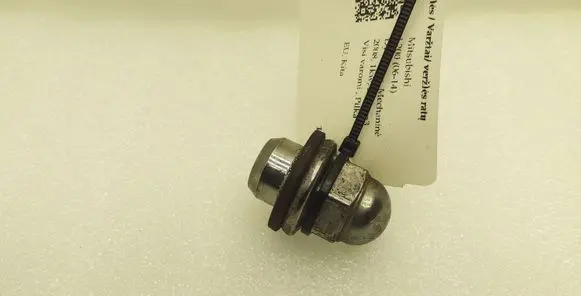 Nuts/bolts