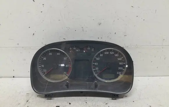 Volkswagen Golf IV Speedometer (instrument cluster) 1J5920826A