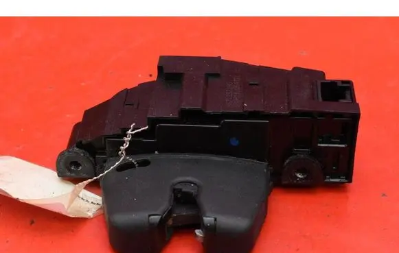 Peugeot 308 Tailgate/trunk/boot lock/catch/latch 9671153680