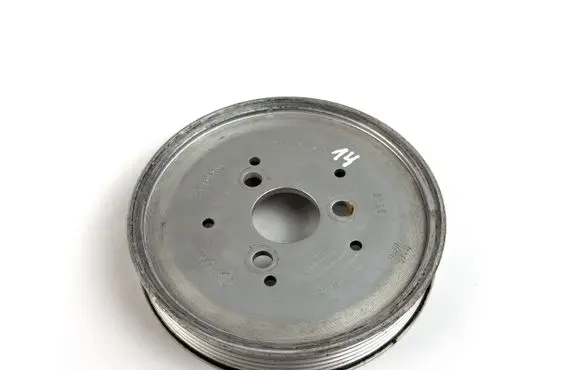 Audi A6 S6 C5 4B Power steering pump pulley 059145255
