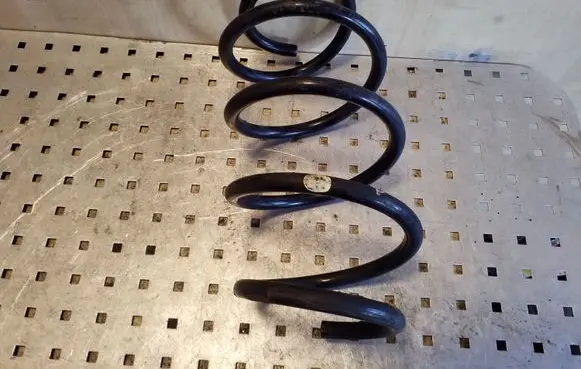 Nissan X-Trail T32 Front coil spring