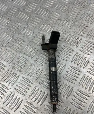 BMW 5 E60 E61 Fuel injector 780542802