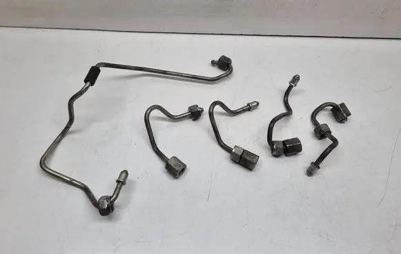 BMW X1 E84 Fuel injector supply line/pipe 