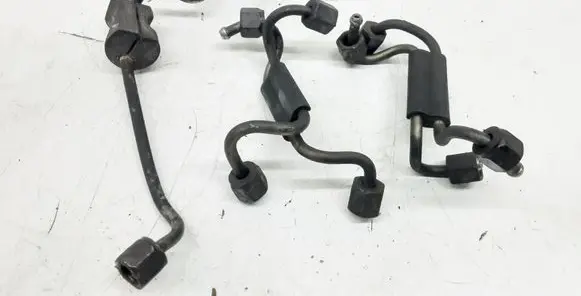 Land Rover Freelander Fuel injector supply line/pipe 