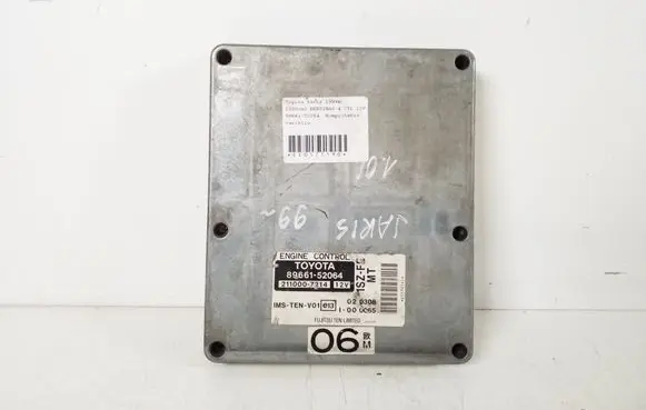 Toyota Yaris Engine control unit/module 89661-52064