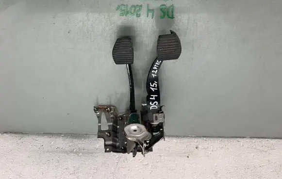 Citroen DS4 Pedal assembly 