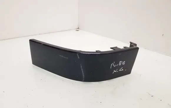 Rear/tail light trim molding
