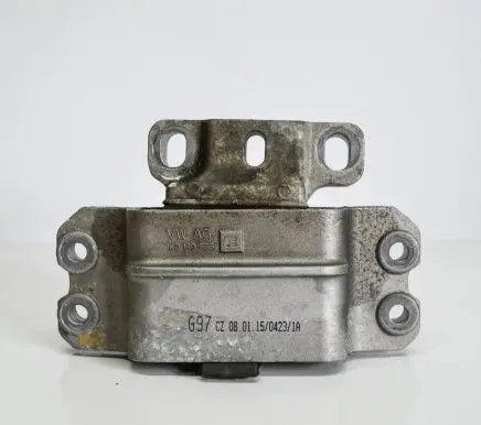 Engine mount bracket