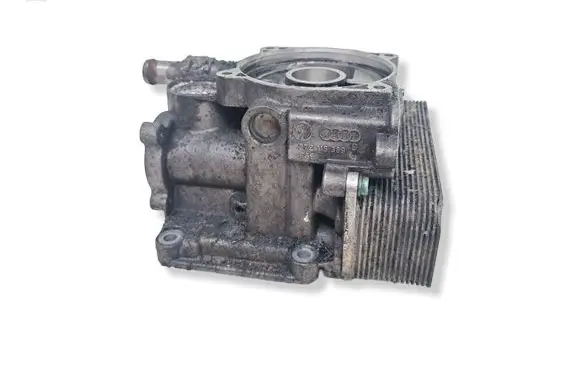 Volkswagen Touareg I Oil filter mounting bracket 07Z115389D