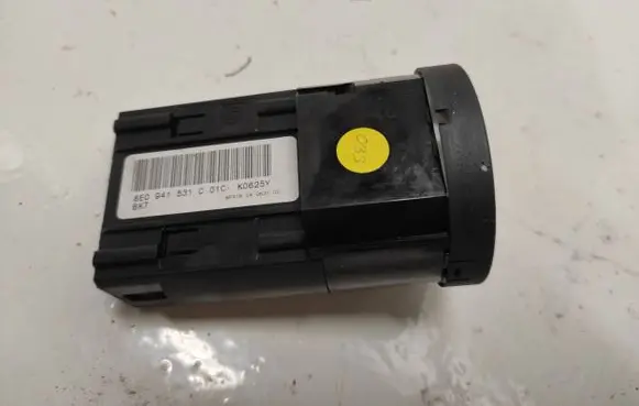 Audi A4 S4 B7 8E 8H Light switch 8E0941531C