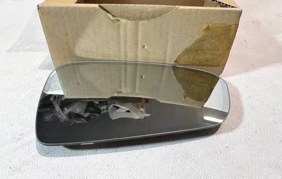 Tesla Model S Front door electric wing mirror 104253100