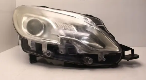 Peugeot 2008 I Headlight/headlamp 