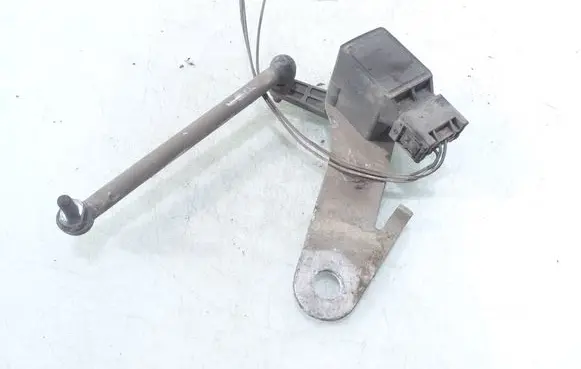 BMW 5 E60 E61 Headlight/headlamp level sensor 1093697