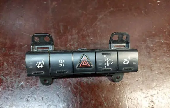 Dodge Caliber Hazard light switch P04602713AC 12862326