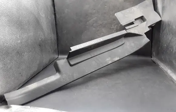 Toyota Verso Rear sill trim cover 679260F010 679180F020