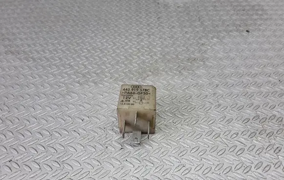 Volkswagen PASSAT B5 Other relay 443919578C