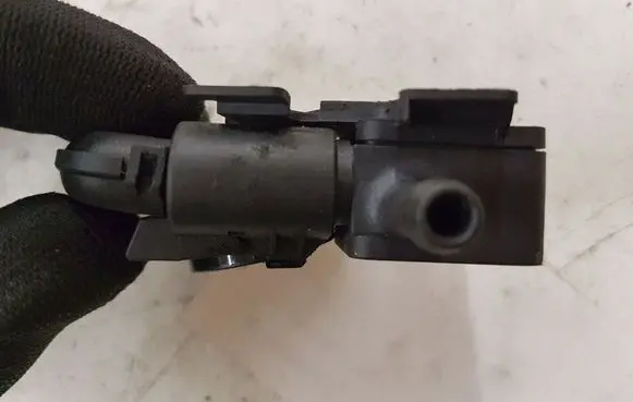 BMW 3 E90 E91 Air pressure sensor 6PP40902