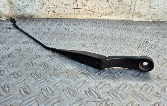 Peugeot 308 Front wiper blade arm 9677256180