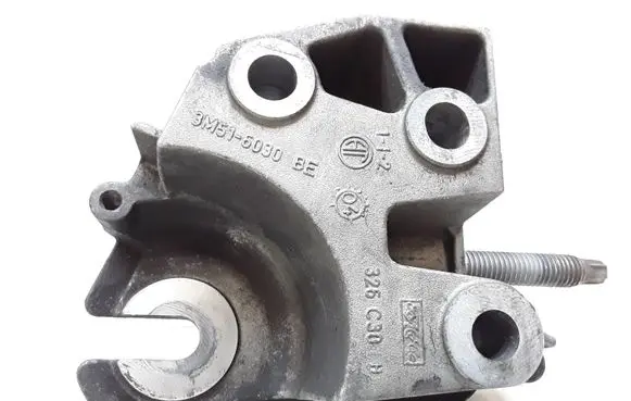 Volvo V50 Engine mounting bracket 3M516030BE